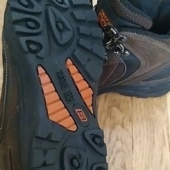 Skechers Men's Brown and Black Hiking Boots - Picture 6 of 10